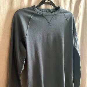 Abercrombie and Fitch thermal navy blue henley muscle never worn XS